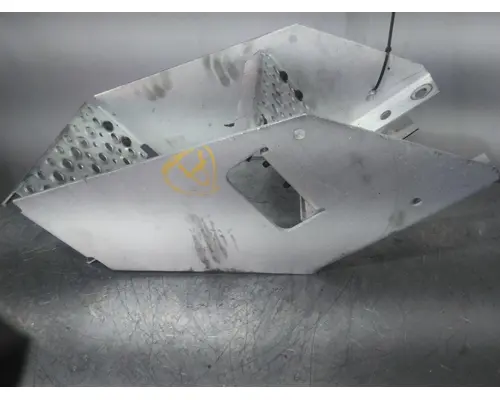 INTERNATIONAL LT FRAME STEP