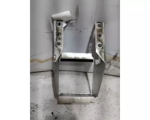 INTERNATIONAL LT FRAME STEP