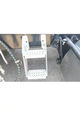 INTERNATIONAL LT FRAME STEP