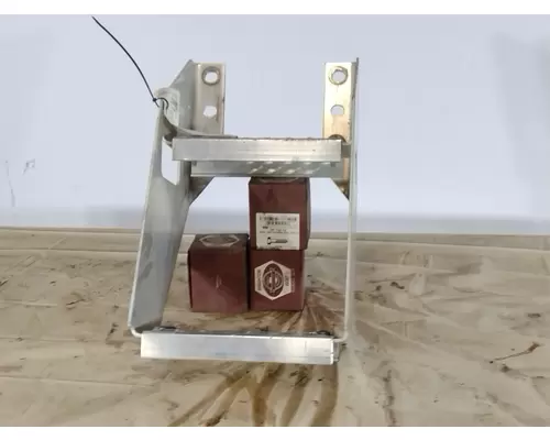INTERNATIONAL LT FRAME STEP