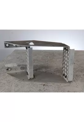 INTERNATIONAL LT FRAME STEP
