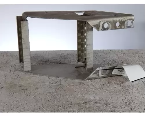 INTERNATIONAL LT FRAME STEP