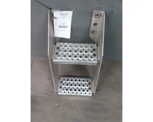 INTERNATIONAL LT FRAME STEP