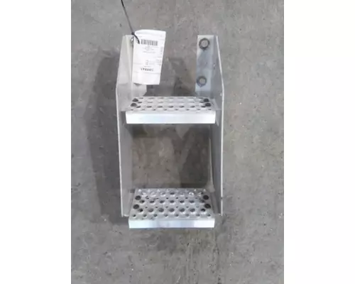 INTERNATIONAL LT FRAME STEP