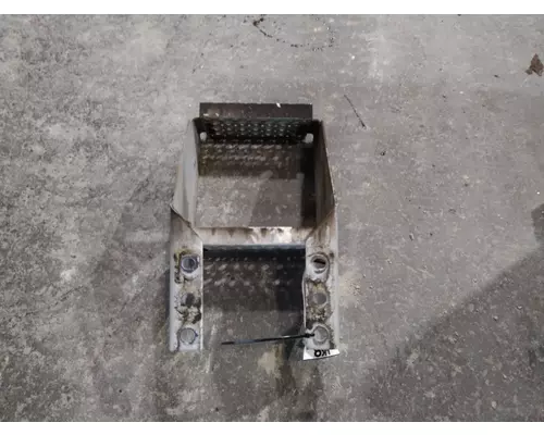 INTERNATIONAL LT FRAME STEP