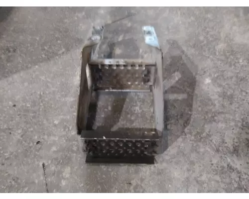 INTERNATIONAL LT FRAME STEP
