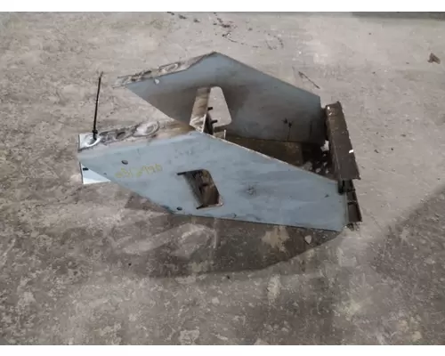 INTERNATIONAL LT FRAME STEP