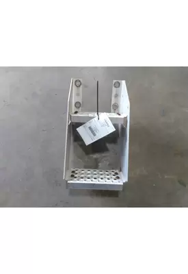 INTERNATIONAL LT FRAME STEP