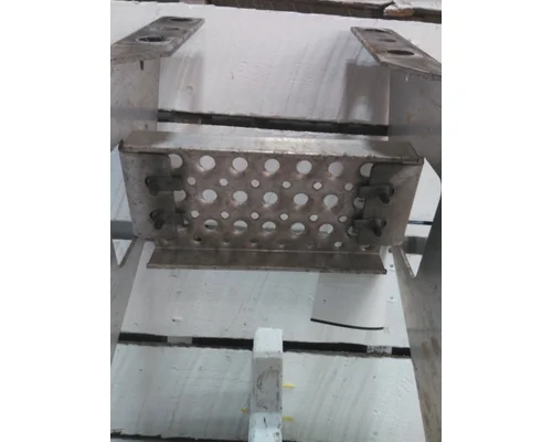 INTERNATIONAL LT FRAME STEP