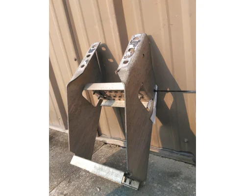 INTERNATIONAL LT FRAME STEP