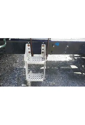 INTERNATIONAL LT FRAME STEP