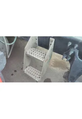 INTERNATIONAL LT FRAME STEP