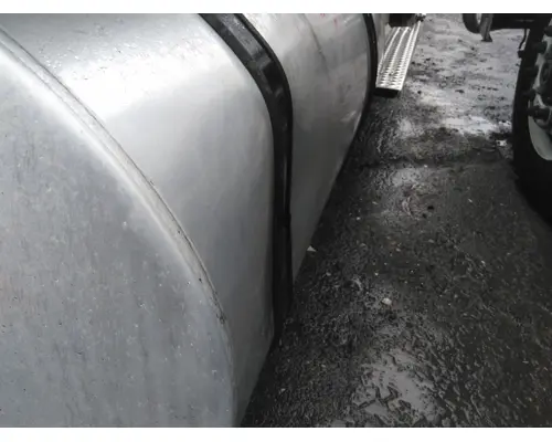 INTERNATIONAL LT FUEL TANK