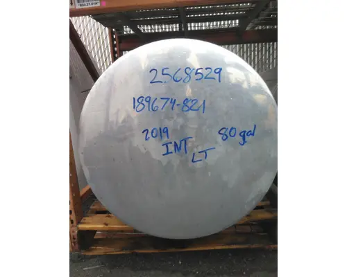 INTERNATIONAL LT FUEL TANK