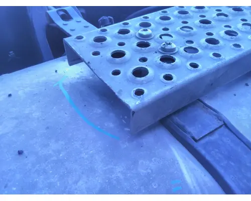 INTERNATIONAL LT FUEL TANK