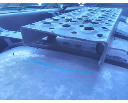 INTERNATIONAL LT FUEL TANK