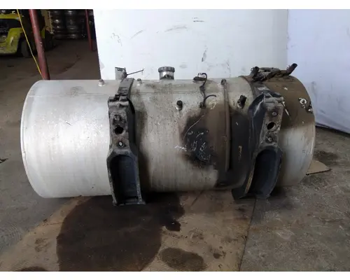 INTERNATIONAL LT FUEL TANK