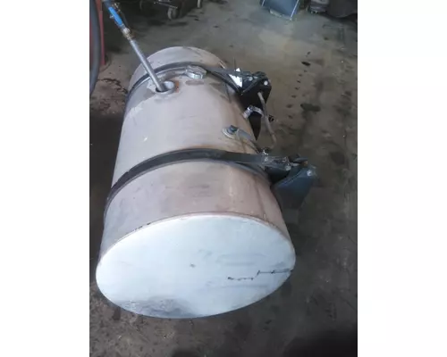 INTERNATIONAL LT FUEL TANK