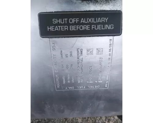 INTERNATIONAL LT FUEL TANK