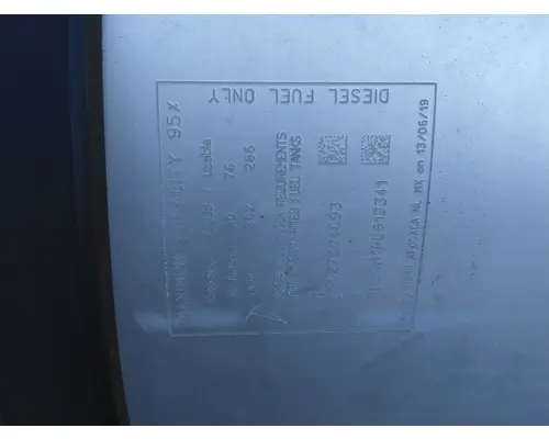 INTERNATIONAL LT FUEL TANK