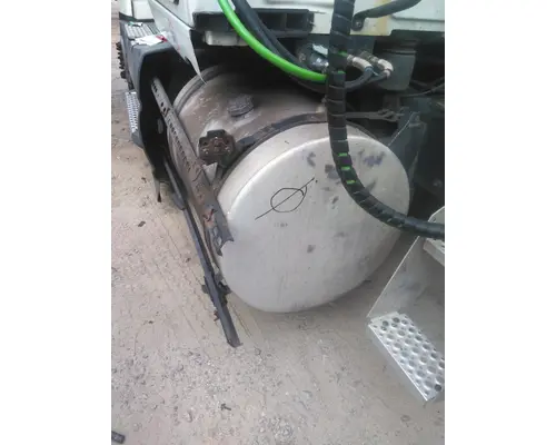 INTERNATIONAL LT FUEL TANK