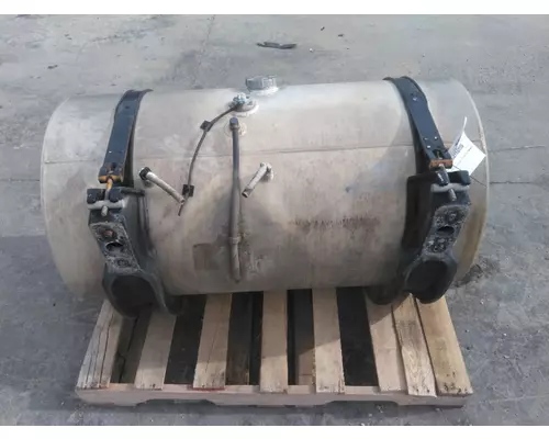 INTERNATIONAL LT FUEL TANK