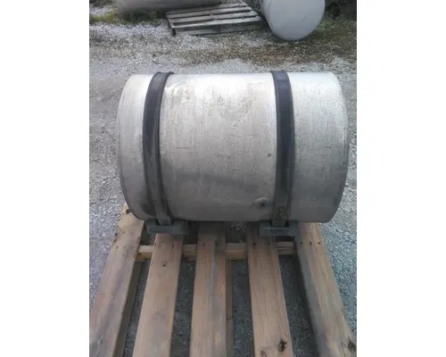 INTERNATIONAL LT FUEL TANK