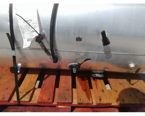 INTERNATIONAL LT FUEL TANK