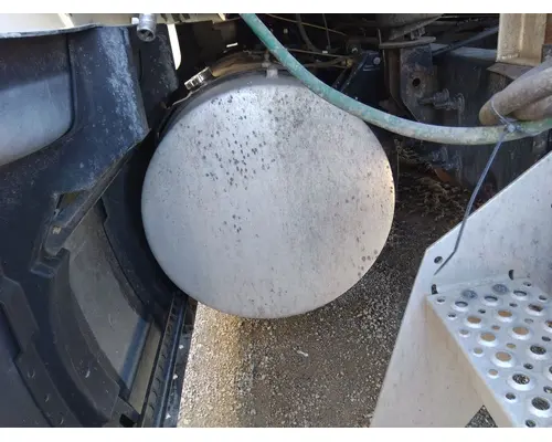 INTERNATIONAL LT FUEL TANK