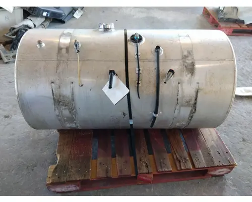 INTERNATIONAL LT FUEL TANK