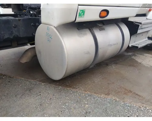 INTERNATIONAL LT FUEL TANK