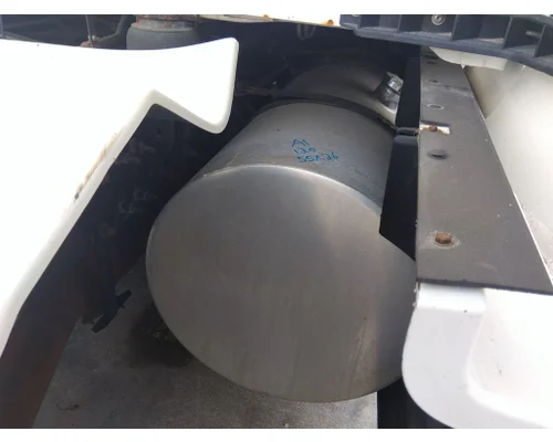 INTERNATIONAL LT FUEL TANK