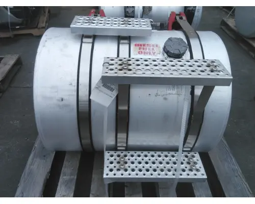 INTERNATIONAL LT FUEL TANK