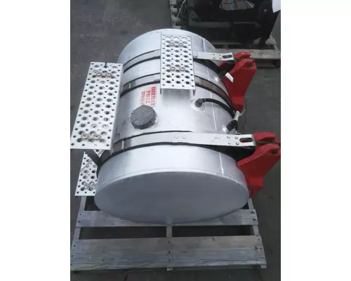 INTERNATIONAL LT FUEL TANK
