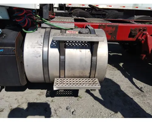 INTERNATIONAL LT FUEL TANK