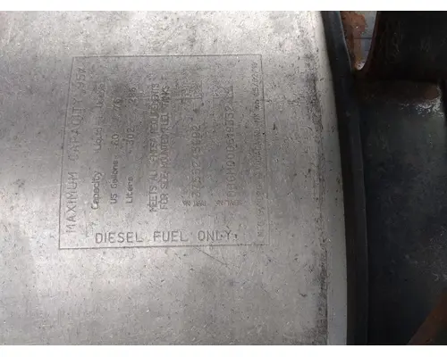 INTERNATIONAL LT FUEL TANK