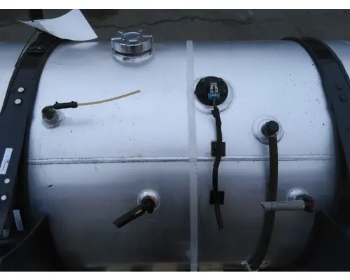 INTERNATIONAL LT FUEL TANK