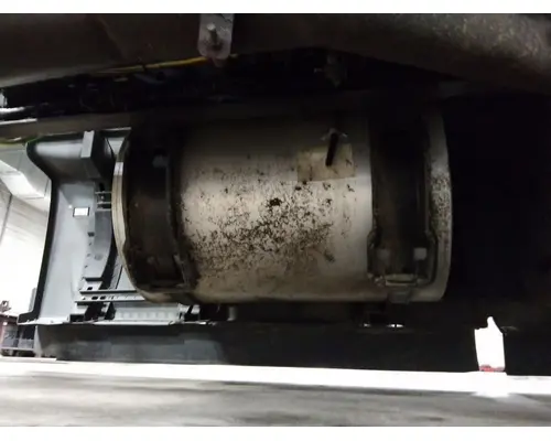 INTERNATIONAL LT FUEL TANK