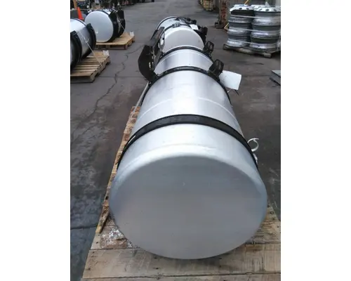 INTERNATIONAL LT FUEL TANK