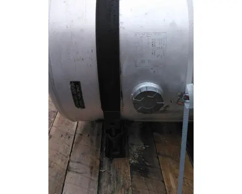 INTERNATIONAL LT FUEL TANK