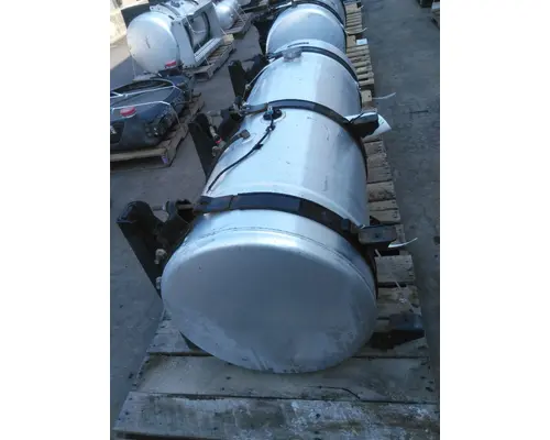 INTERNATIONAL LT FUEL TANK