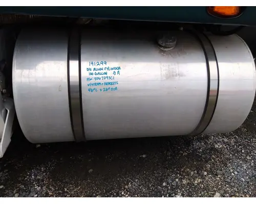INTERNATIONAL LT FUEL TANK