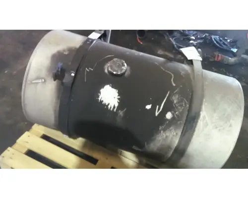 INTERNATIONAL LT FUEL TANK