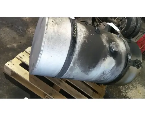 INTERNATIONAL LT FUEL TANK