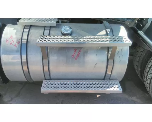 INTERNATIONAL LT FUEL TANK