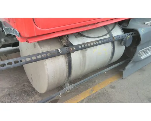 INTERNATIONAL LT FUEL TANK