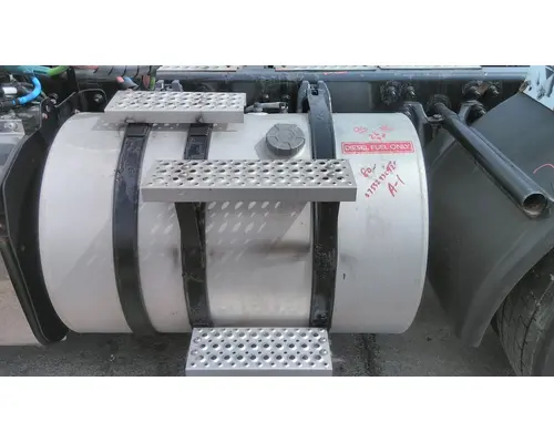 INTERNATIONAL LT FUEL TANK