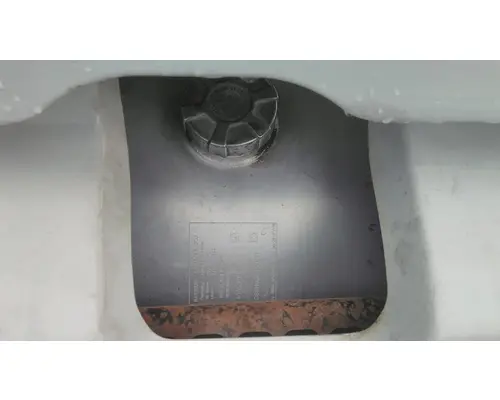 INTERNATIONAL LT FUEL TANK