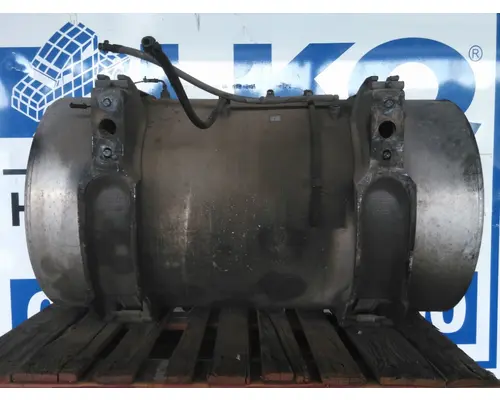 INTERNATIONAL LT FUEL TANK
