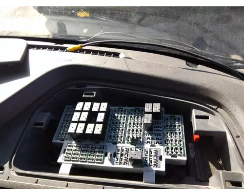 INTERNATIONAL LT FUSE BOX